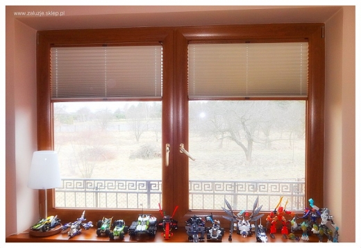 Subtelność i funkcjonalność w jednym! Plisy materiałowe - delikatne rozwiązanie dla Twojego okna.